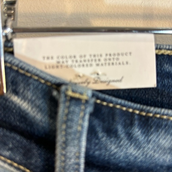 JUDY BLUE Sz 18W Jeans Distressed Raw Hem Straight Leg High Rise Mid-Wash NEW - Picture 7 of 16